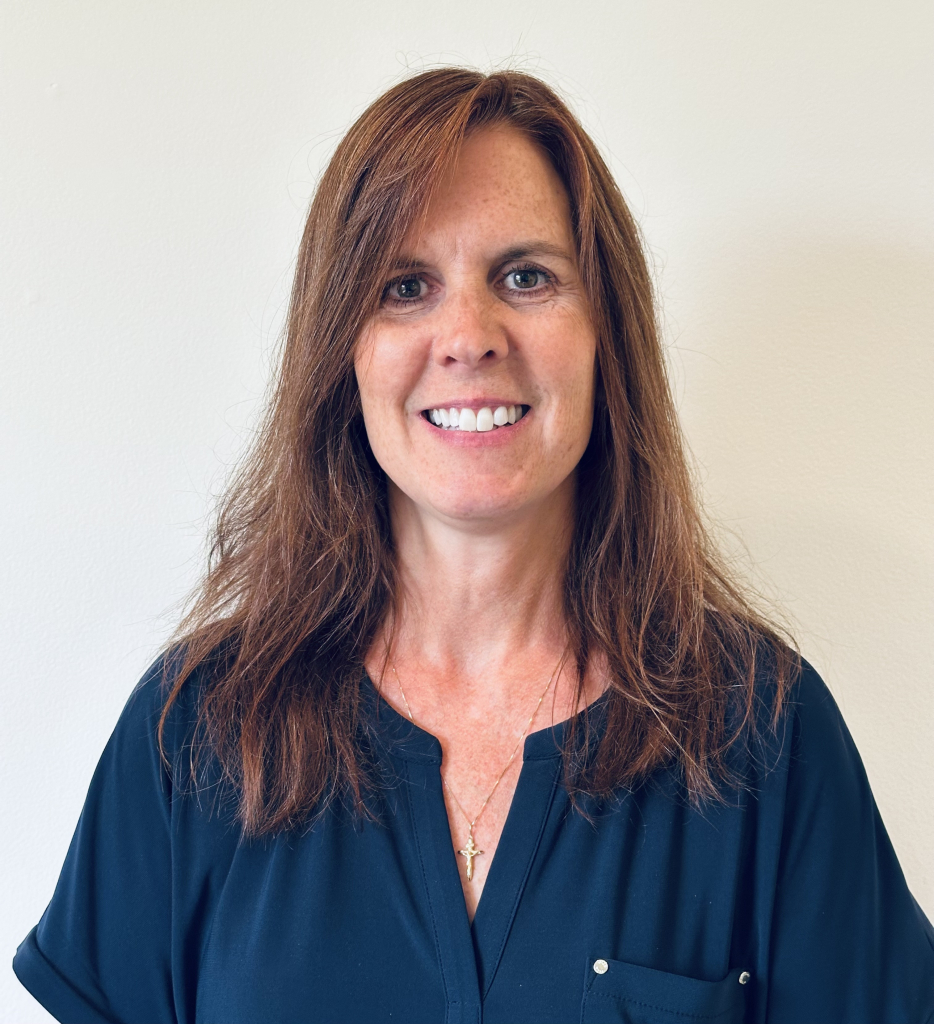 Tracy Snyder Headshot